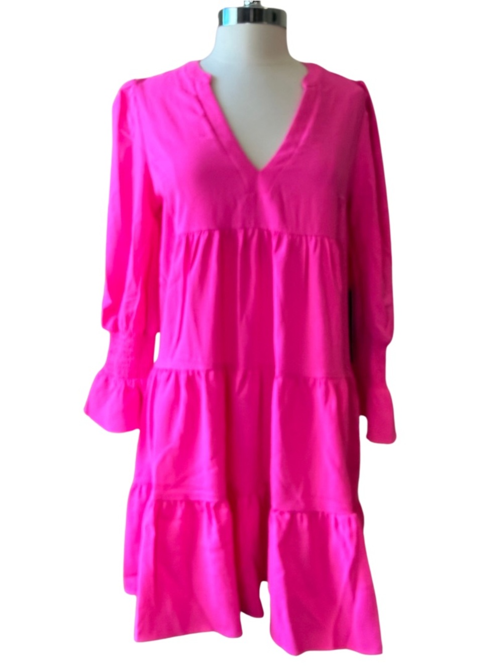 POMANDER PLACE Bright Pink Tiered Dress Size Large Tuckernuck